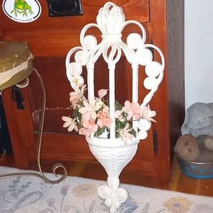 Vintage Burwood white wall pocket basket decor